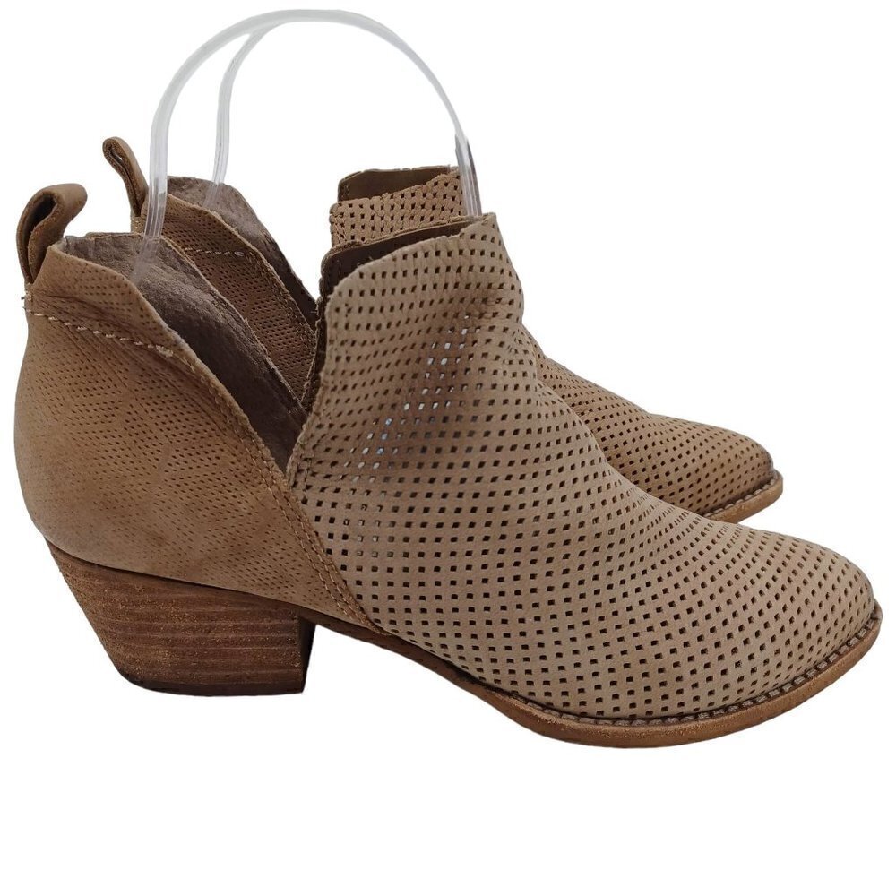 Dolce Vita Sher Perforated Ankle Booties Taupe Brown Women's 7 Leather Boho